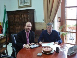 Miguel Martínez (Alcalde de Vélez Rubio) y David Cánovas (Director Comercial de Key Mare)
